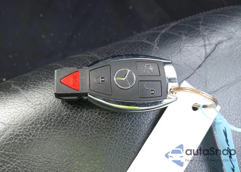 2009 Mercedes-Benz Slk 350 z USA, uszkodzony, nr VIN WDBWK58FX9F188108